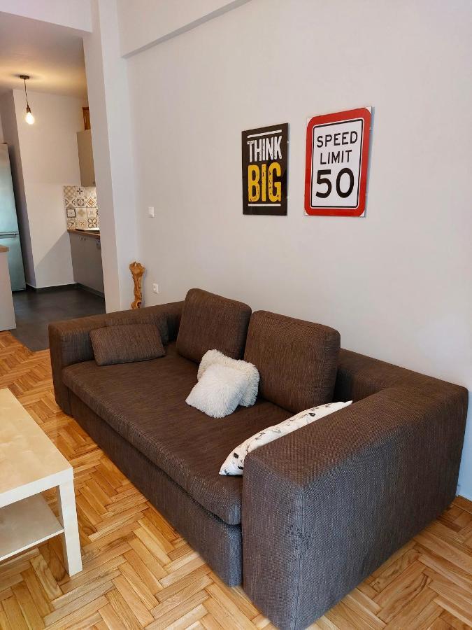Christina-Anna Athens City Center Walking Distance To Everywhere And Acropolis, In One Of The Most Favorable Locations By National Gardens And Zoo, Hellenic Parliament In Syntagma And Stylish Exquisite Kolonaki Cozy Renovated Apartment Exterior foto