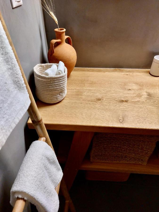Christina-Anna Athens City Center Walking Distance To Everywhere And Acropolis, In One Of The Most Favorable Locations By National Gardens And Zoo, Hellenic Parliament In Syntagma And Stylish Exquisite Kolonaki Cozy Renovated Apartment Exterior foto