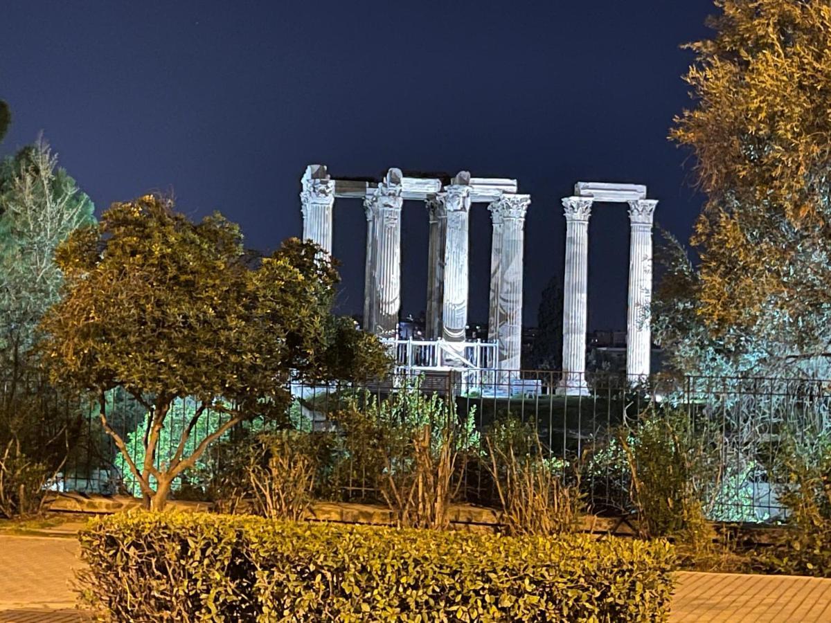 Christina-Anna Athens City Center Walking Distance To Everywhere And Acropolis, In One Of The Most Favorable Locations By National Gardens And Zoo, Hellenic Parliament In Syntagma And Stylish Exquisite Kolonaki Cozy Renovated Apartment Exterior foto